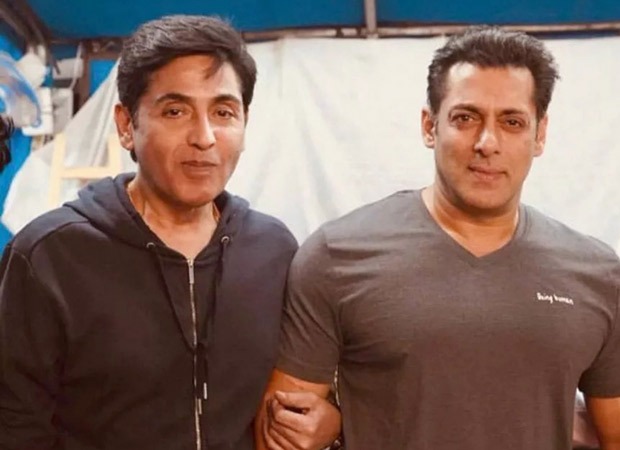 “Pakde jayenge toh, ghabrao mat”: Aasif Sheikh recalls Salman Khan driving on footpath : Bollywood News