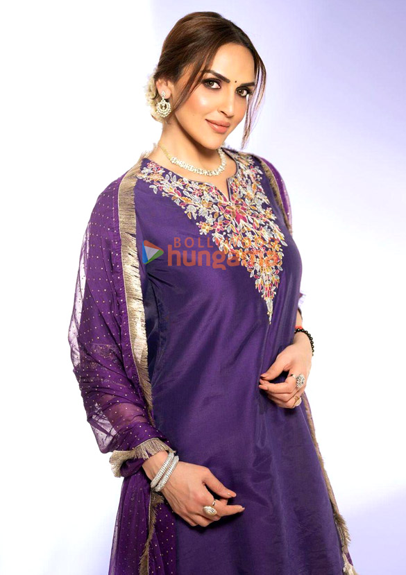 esha deol 4 23
