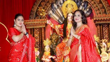 Rashami Desai snapped at the Goregaon Durga Mahotsav 2024