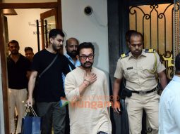Photos: Aamir Khan snapped in Bandra