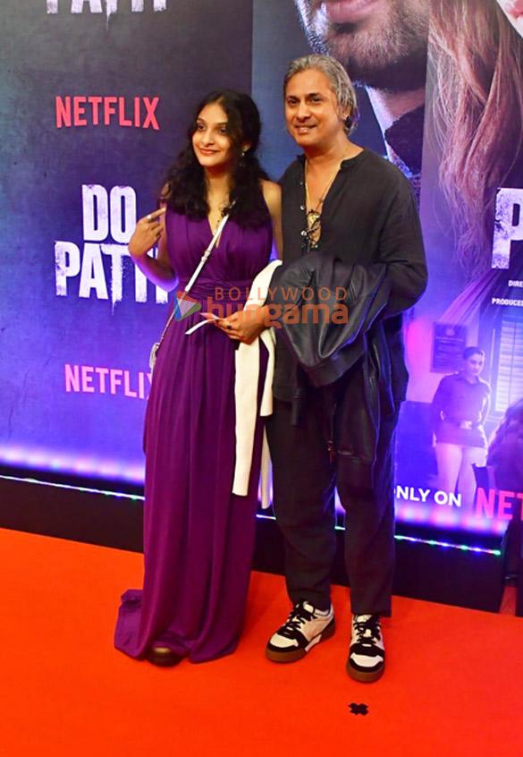 photos ajay devgn kajol kriti sanon and others grace the premiere of do patti 14