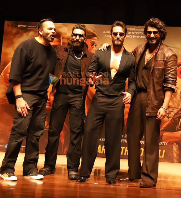 Photos Ajay Devgn Kareena Kapoor Khan Tiger Shroff Ranveer Singh Arjun Kapoor And Others 6952