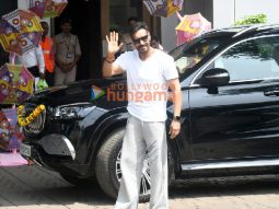 Photos: Ajay Devgn, Kareena Kapoor Khan, Sanjay Dutt and Rohit Shetty snapped at Kalina airport