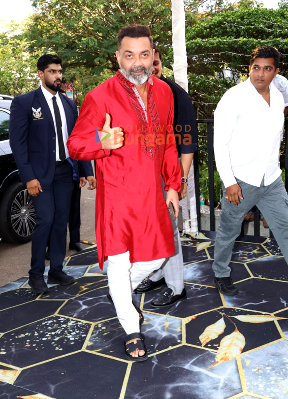 photos ajay devgn rashmika mandanna and others snapped at kalayanaraman familys navrati 2024 celebrations 4