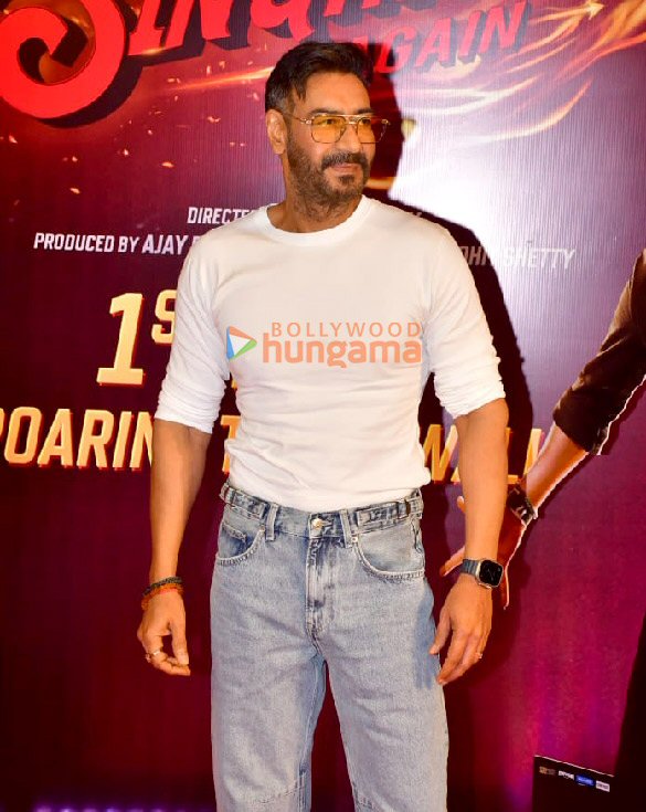 photos ajay devgn and rohit shetty snapped at a multiplex screening singham part 1 to interact with fans and promote singham again 7