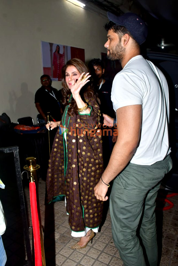 photos akshay kumar twinkle khanna and dimple kapadia snapped at pvr juhu 6