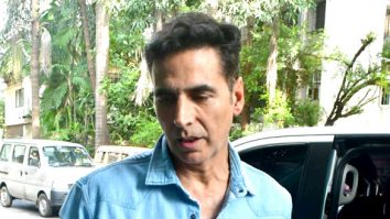 Photos: Akshay Kumar snapped with family outside dental clinic in Juhu