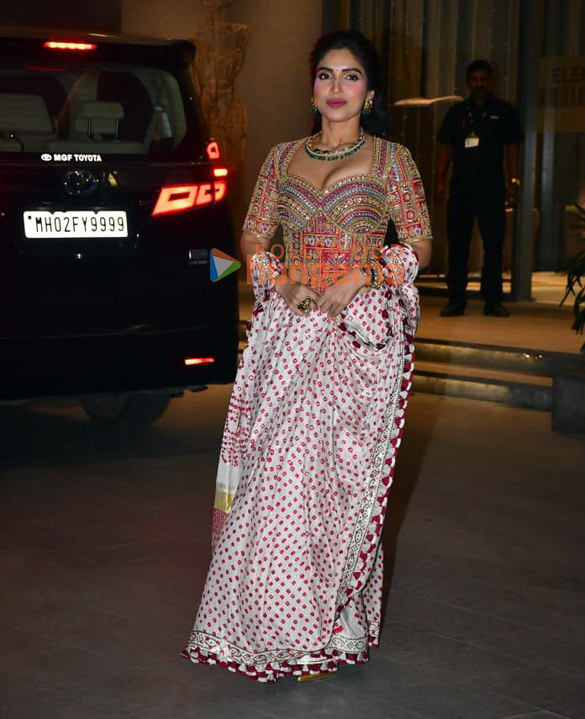 photos anil kapoor karan johar neetu singh and others snapped attending abu jani and sandeep khoslas diwali part 6