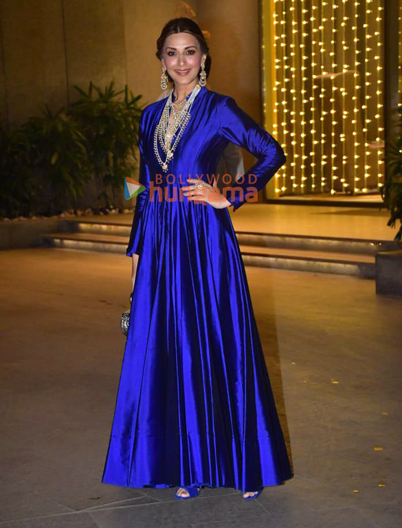 photos anil kapoor karan johar neetu singh and others snapped attending abu jani and sandeep khoslas diwali party 3 3