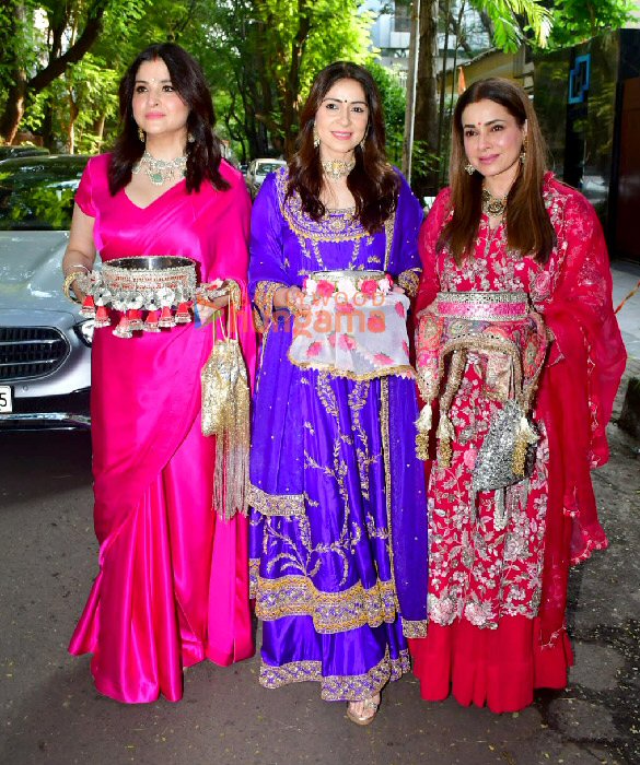 photos celebs snapped at anil kapoors residence for karwa chauth 7 2