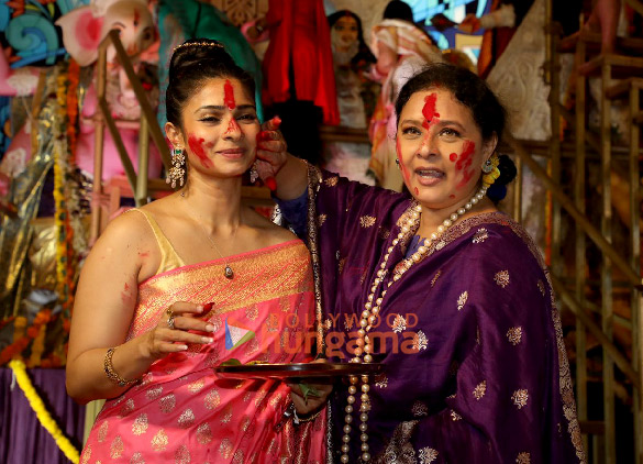 photos kajol rani mukerji rupali ganguly and others snapped during sindhur khela at north bombay durga puja 5