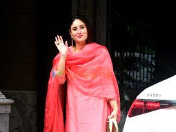 Photos: Kareena Kapoor Khan and Karisma Kapoor snapped at their father Randhir Kapoor’s house in Bandra Photos: Kareena Kapoor Khan and Karisma Kapoor snapped at their father Randhir Kapoor’s house in Bandra