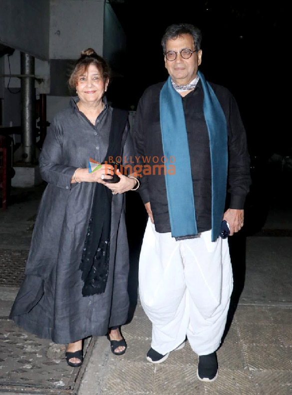 photos kirti kulhari subhash ghai and more snapped at the red carpet of the play ammi akhtari 2