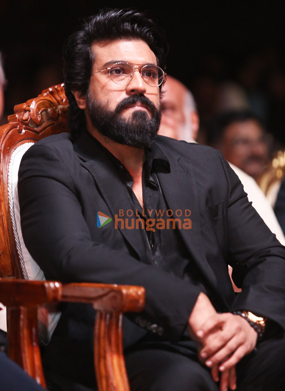 photos megastar chiranjeevi felicitated by amitabh bachchan at anr awards in presence of ram charan and others 2