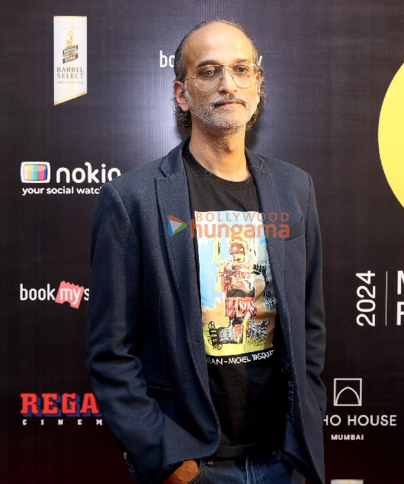 photos mrunal thakur shriya pilgaonkar pratik gandhi and others were snapped at the opening ceremony of mami mumbai film festival 13