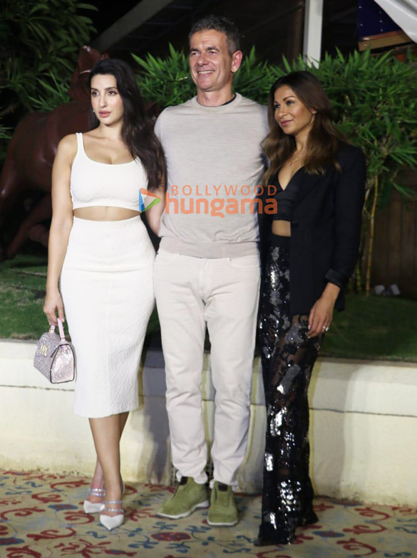 photos nora fatehi tiger shroff and others attend the welcome party for warner music group 4