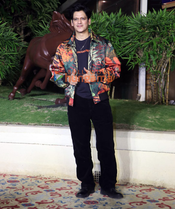 photos nora fatehi tiger shroff and others attend the welcome party for warner music group 9