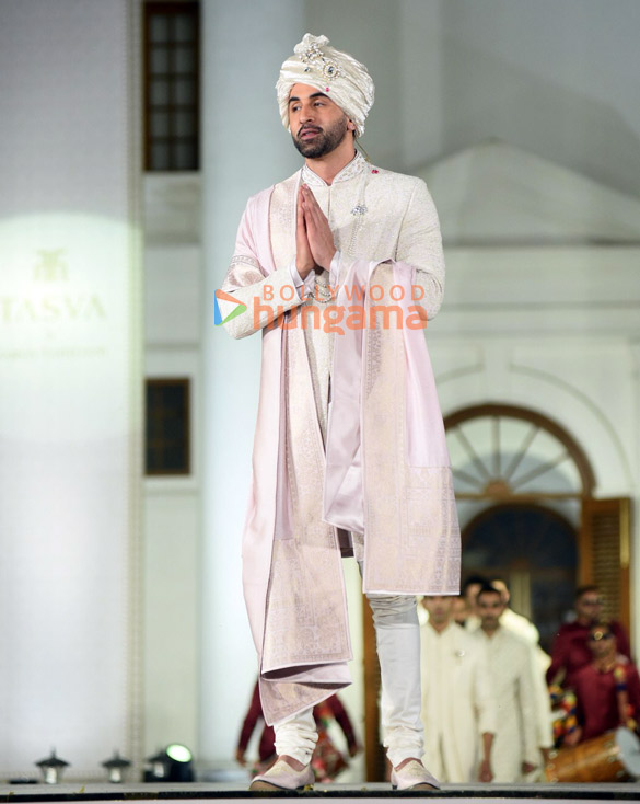 photos ranbir kapoor walks the ramp for tarun tahiliani in delhi 4
