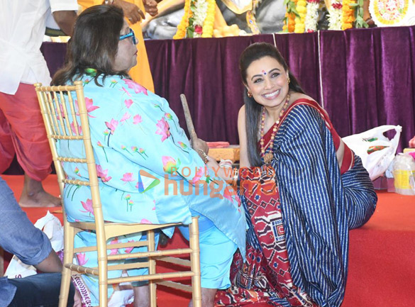 photos rani mukerji kajol and others snapped at a durga puja pandal 6