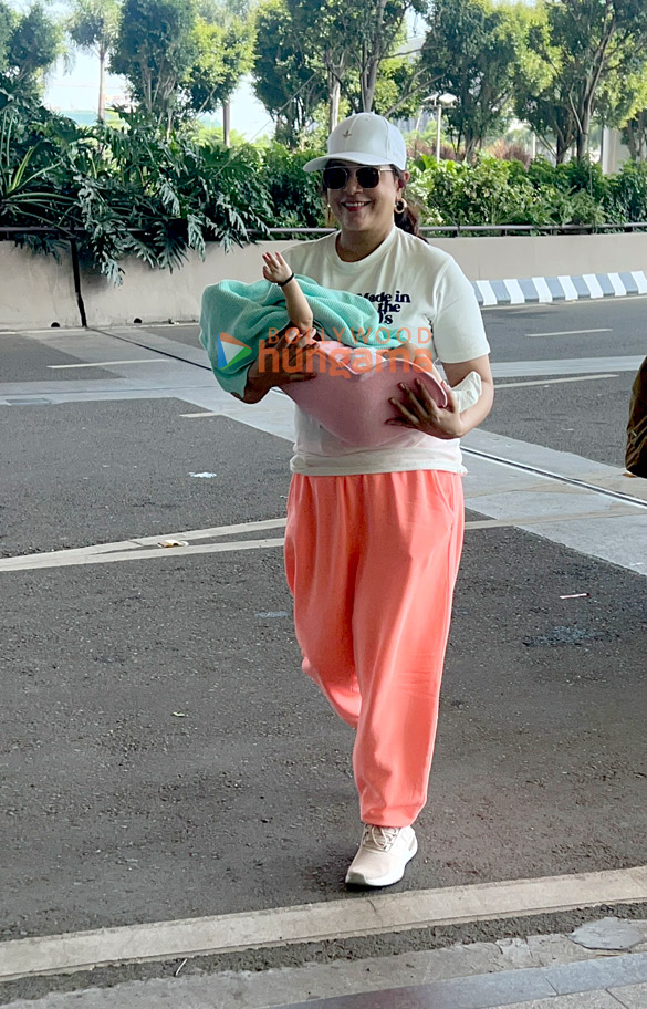 photos richa chadha ali fazal shreyas talpade and others snapped at the airport 1