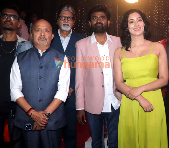 photos santosh mijgar niharica raizada and sameer anjaan snapped shooting song for sapna a run of love 5