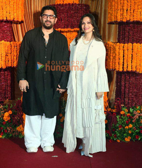 photos siddharth malhotra huma qureshi raashii khanna tamannaah bhatia and others snapped attending ramesh s tauranis diwali bash 2 3