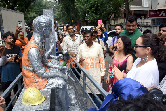 photos sonakshi sinha and zaheer iqbal unveil sangeeta babanis sculpture series tea break in bandra 4