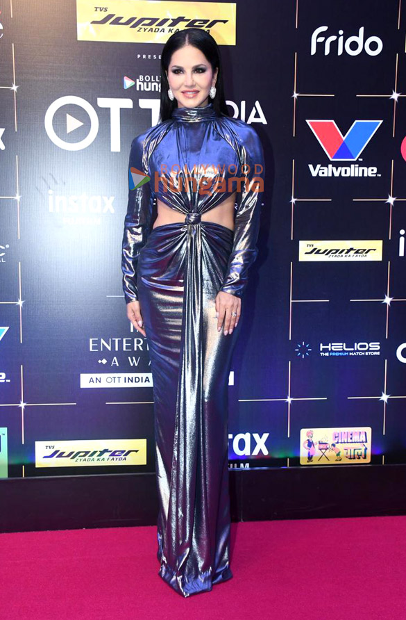 photos tiger shroff sonakshi sinha sophie choudry raveena tandon and others snapped at the pink carpet and awards ceremony of bollywood hungama ott india fest 2024 11 9