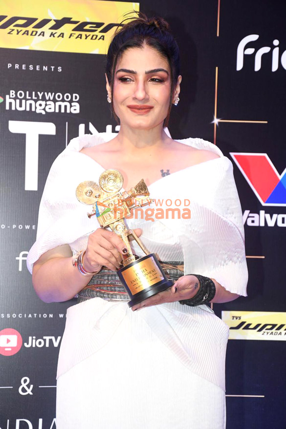 photos tiger shroff sonakshi sinha sophie choudry raveena tandon and others snapped at the pink carpet and awards ceremony of bollywood hungama ott india fest 2024 15
