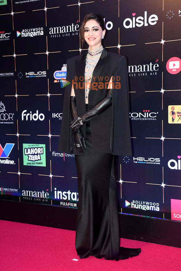 photos tiger shroff sonakshi sinha sophie choudry raveena tandon and others snapped at the pink carpet and awards ceremony of bollywood hungama ott india fest 2024 2