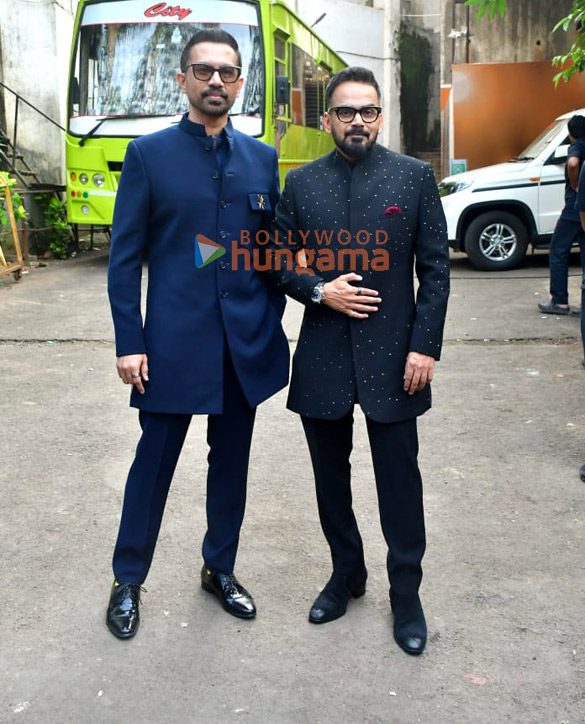 photos varun dhawan raj nidimoru and krishna dk snapped promoting citadel on the sets of kaun banega crorepati 3