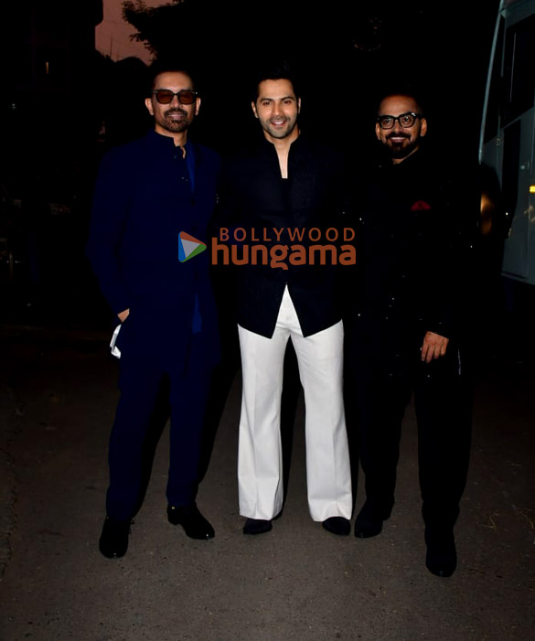 Photos: Varun Dhawan, Raj Nidimoru and Krishna DK snapped promoting Citadel on the sets of Kaun Banega Crorepati Photos: Varun Dhawan, Raj Nidimoru and Krishna DK snapped promoting Citadel on the sets of Kaun Banega Crorepati