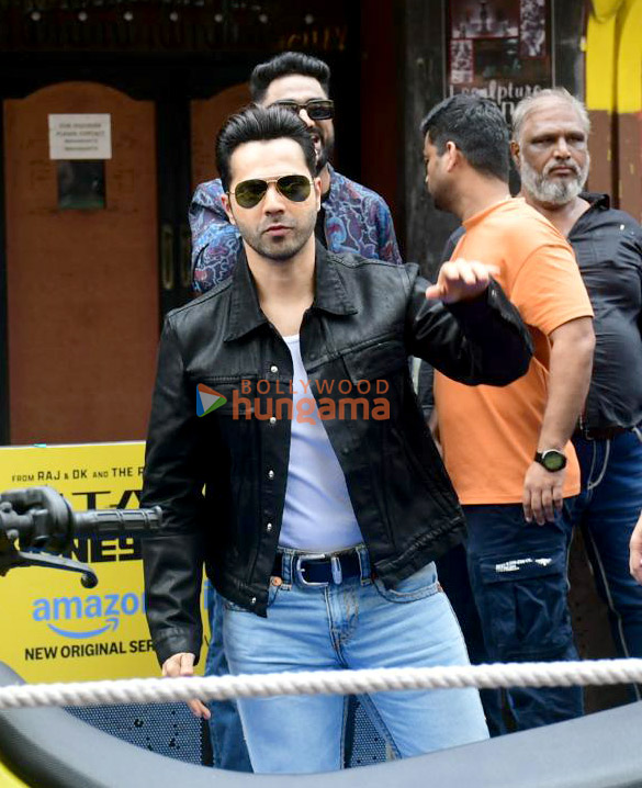 Photos: Varun Dhawan snapped promoting Citadel: Honey Bunny at Gaiety Galaxy, Bandra Photos: Varun Dhawan snapped promoting Citadel: Honey Bunny at Gaiety Galaxy, Bandra