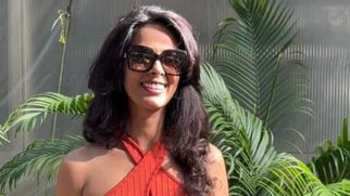 She’s an entertainer for sure! Mallika Sherawat gets clicked by paps