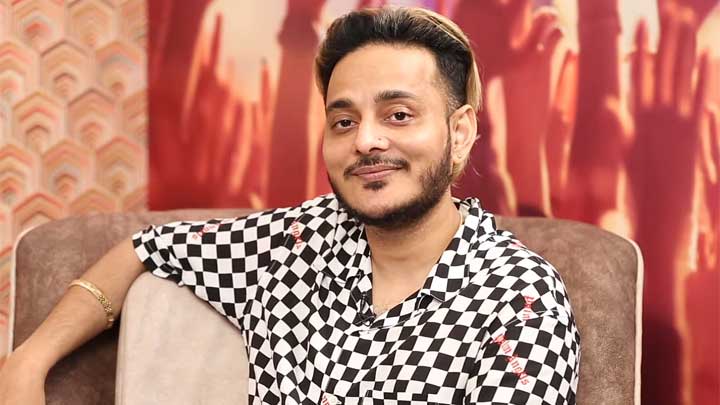 Tanishk Bagchi’s FIERY Rapid Fire on Masakali 2.0, Funniest Comment, Arijit Singh & more | BB3 Tanishk Bagchi’s FIERY Rapid Fire on Masakali 2.0, Funniest Comment, Arijit Singh & more | BB3