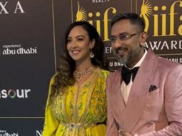 The OG! Honey Singh strikes a cool pose for paps at IIFA 2024 red carpet