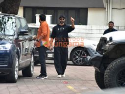 Photos: Vicky Kaushal snapped at Sanjay Leela Bhansali’s house