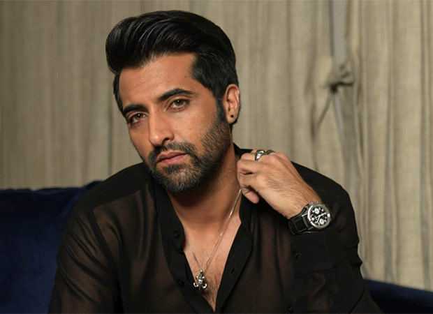 After wrapping Sunny Sanskari Ki Tulsi Kumari, Akshay Oberoi starts to prep for psychological thriller Resident; calls it "perfect shift"