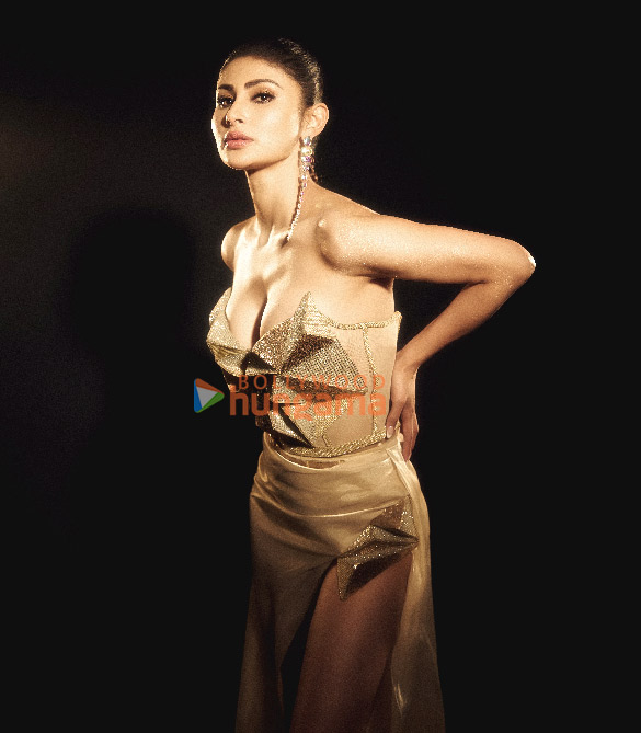 mouni roy 7 36