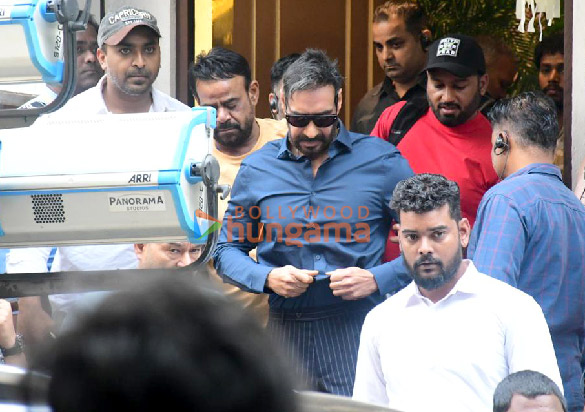 Photos: Ajay Devgn, Kubbra Sait and Ganesh Acharya snapped during a shoot in Bandra Photos: Ajay Devgn, Kubbra Sait and Ganesh Acharya snapped during a shoot in Bandra