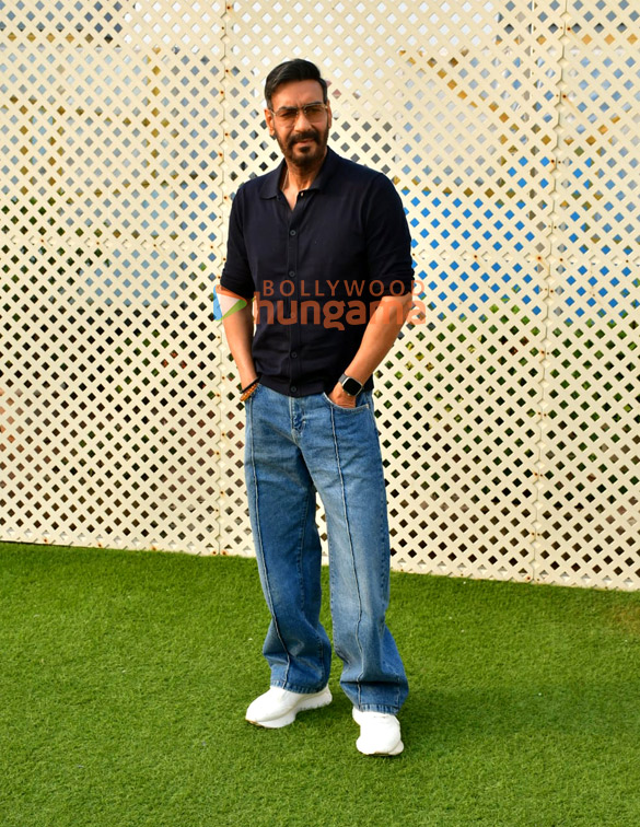 photos ajay devgn and rohit shetty snapped promoting singham again 2 2