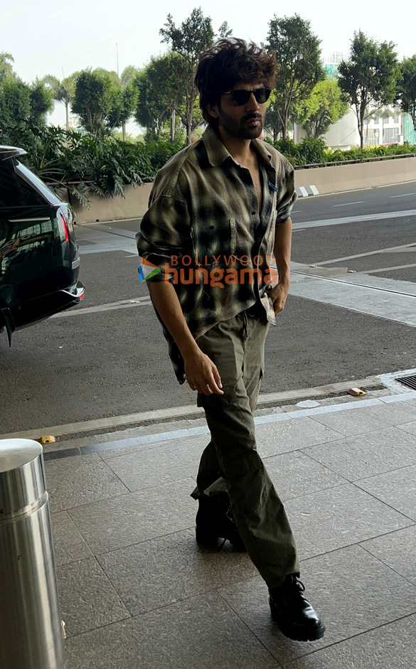 photos kartik aaryan raashii khanna and sonam bajwa snapped at the airport 7