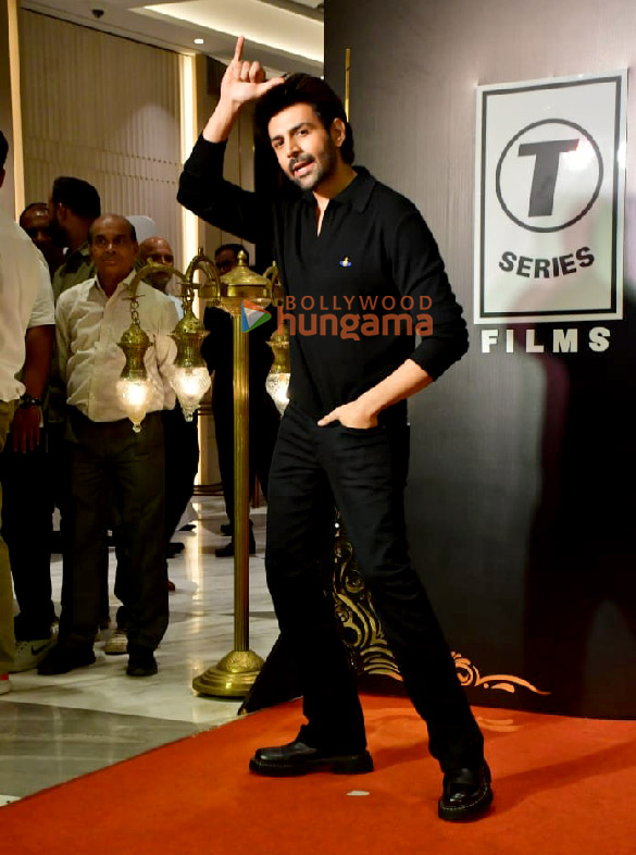 photos kartik aaryan vidya balan madhuri dixit and others grace the success party of bhool bhulaiyaa 3 12 2