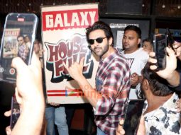 Photos: Kartik Aaryan snapped at Gaiety Galaxy cinemas
