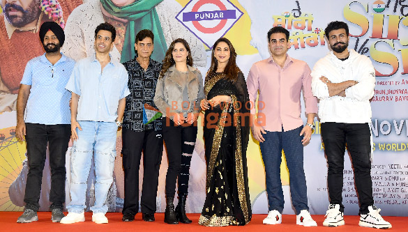 Photos: Madhuri Dixit, Arbaaz Khan and others grace the music launch of the film Hey Siri Ve Siri Photos: Madhuri Dixit, Arbaaz Khan and others grace the music launch of the film Hey Siri Ve Siri