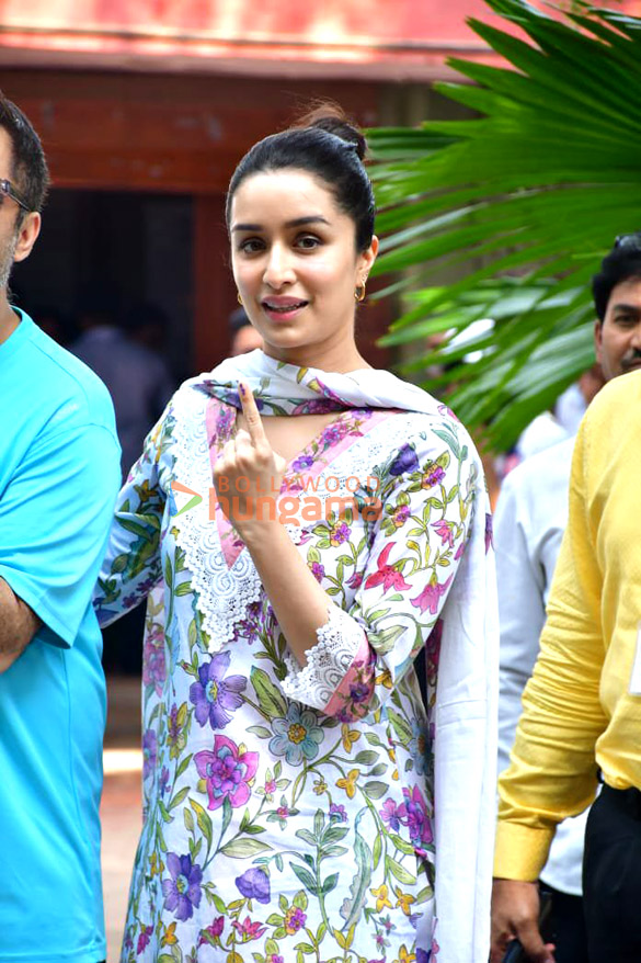 photos maharashtra assembly elections 2024 kartik aaryan paresh rawal suniel shetty and others cast their votes in mumbai 12