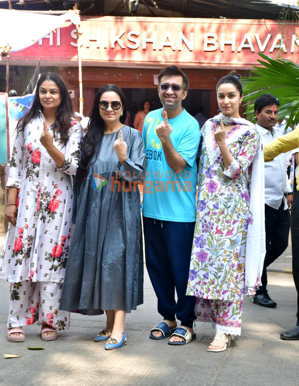 photos maharashtra assembly elections 2024 kartik aaryan paresh rawal suniel shetty and others cast their votes in mumbai 13