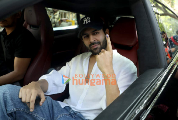 photos maharashtra assembly elections 2024 kartik aaryan paresh rawal suniel shetty and others cast their votes in mumbai 6