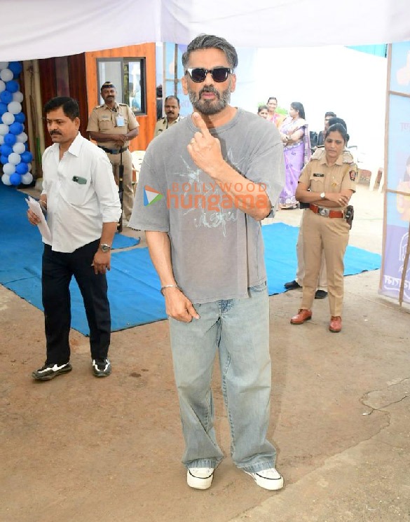 photos maharashtra assembly elections 2024 suniel shetty subhash ghai and reena dutta cast their votes in mumbai 2