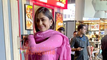 Photos: Mrunal Thakur and Nikhil Dwivedi snapped at the airport
